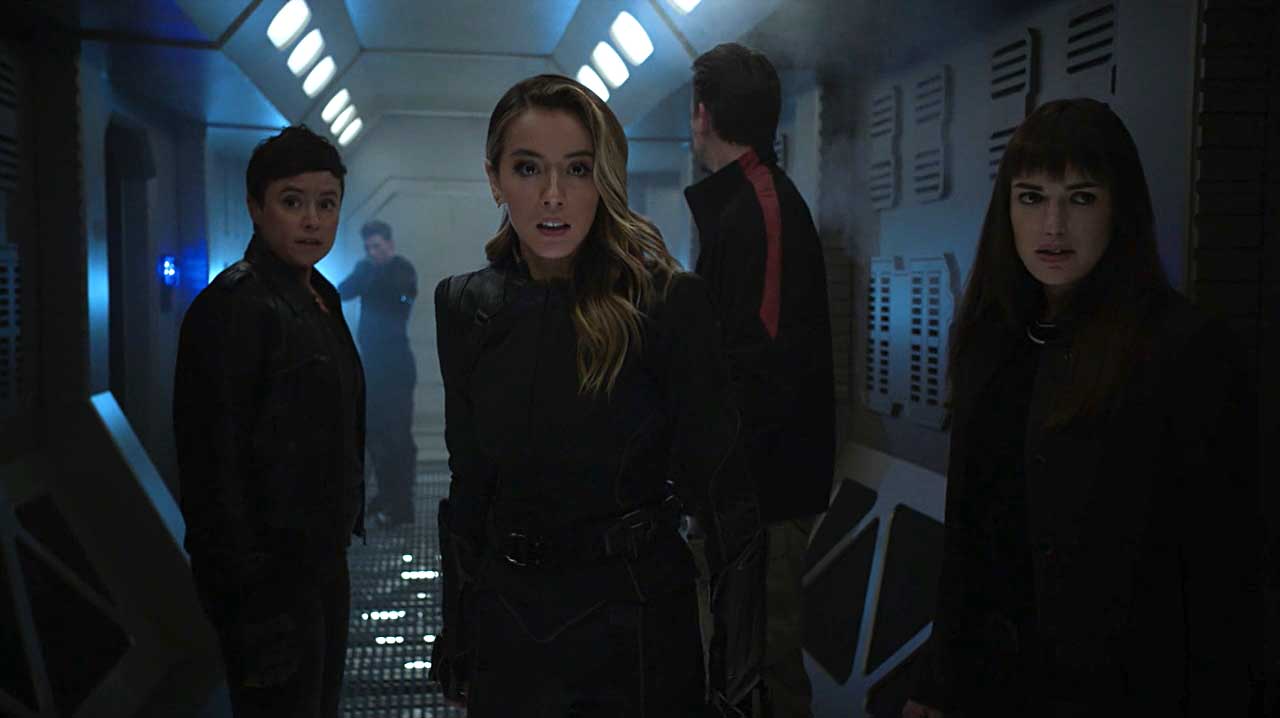 Daisy, Piper and David return back to earth. Daisy, Piper and David return back to earth.