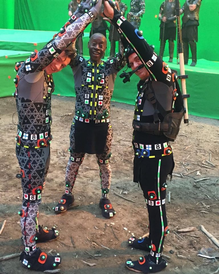 Endgame Star Mark Ruffalo Shares Odd BTS Picture With Co-Stars