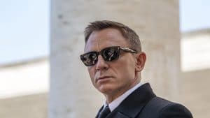 Even after injury, Daniel Craig makes an extensive comeback as Bond