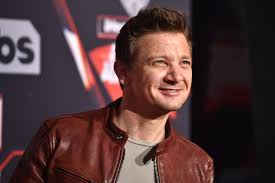 Avengers Star Jeremy Renner Discovers Endgame On Netflix