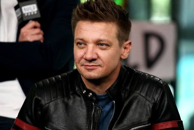 The Jeremy Renner App Experience Allows Users To Choose Their Own Hawkeye Adventure