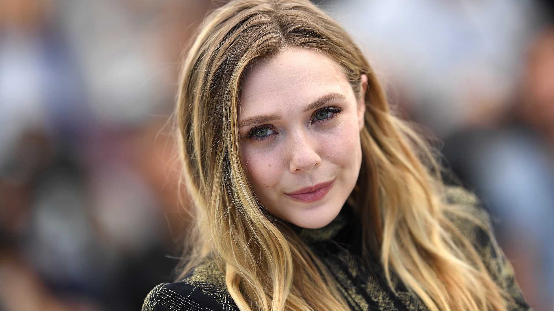 Elizabeth Olsen wants to do more indie movies. Pic courtesy: stylecaster.com