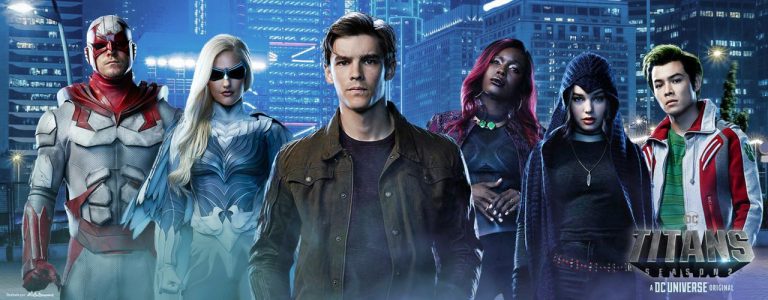Leaked Titans Images Show Nightwing and Starfire Costumes Debuting Last Year