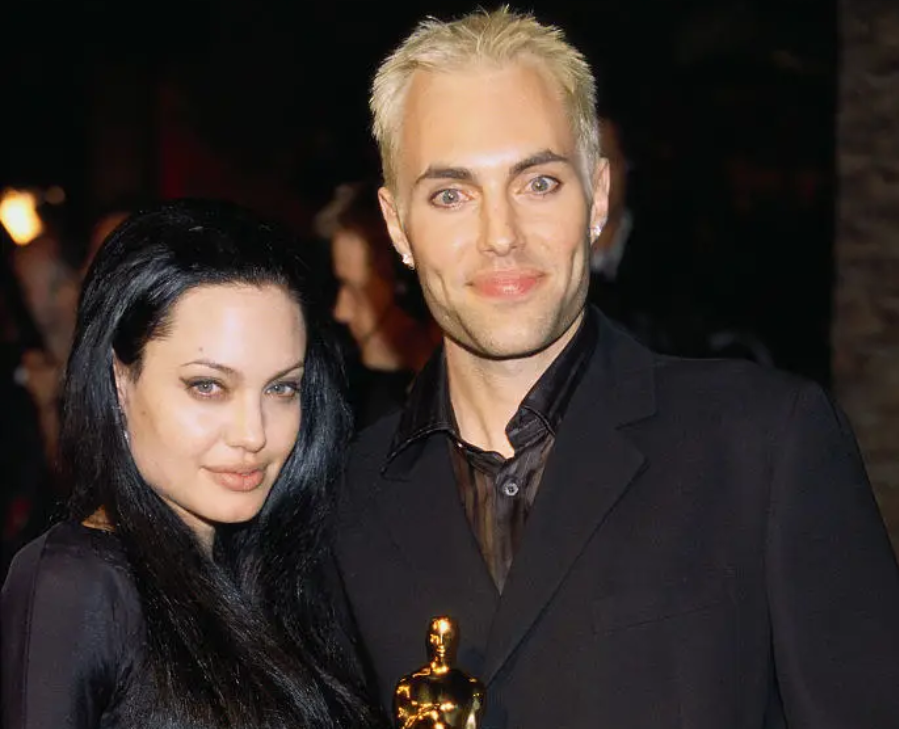 Angelina Jolie with her brother after 2000 Oscars