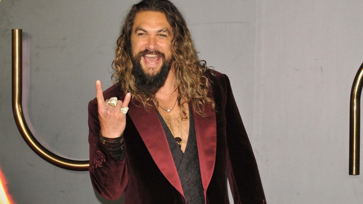 Viral Jason Momoa Testimony Sees Aquaman Actor Take The Stand, Obliterate  Amber Heard - Animated Times
