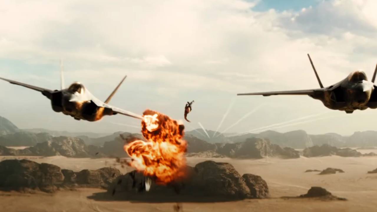 Black Adam destroys Fighter Jet in Trailer