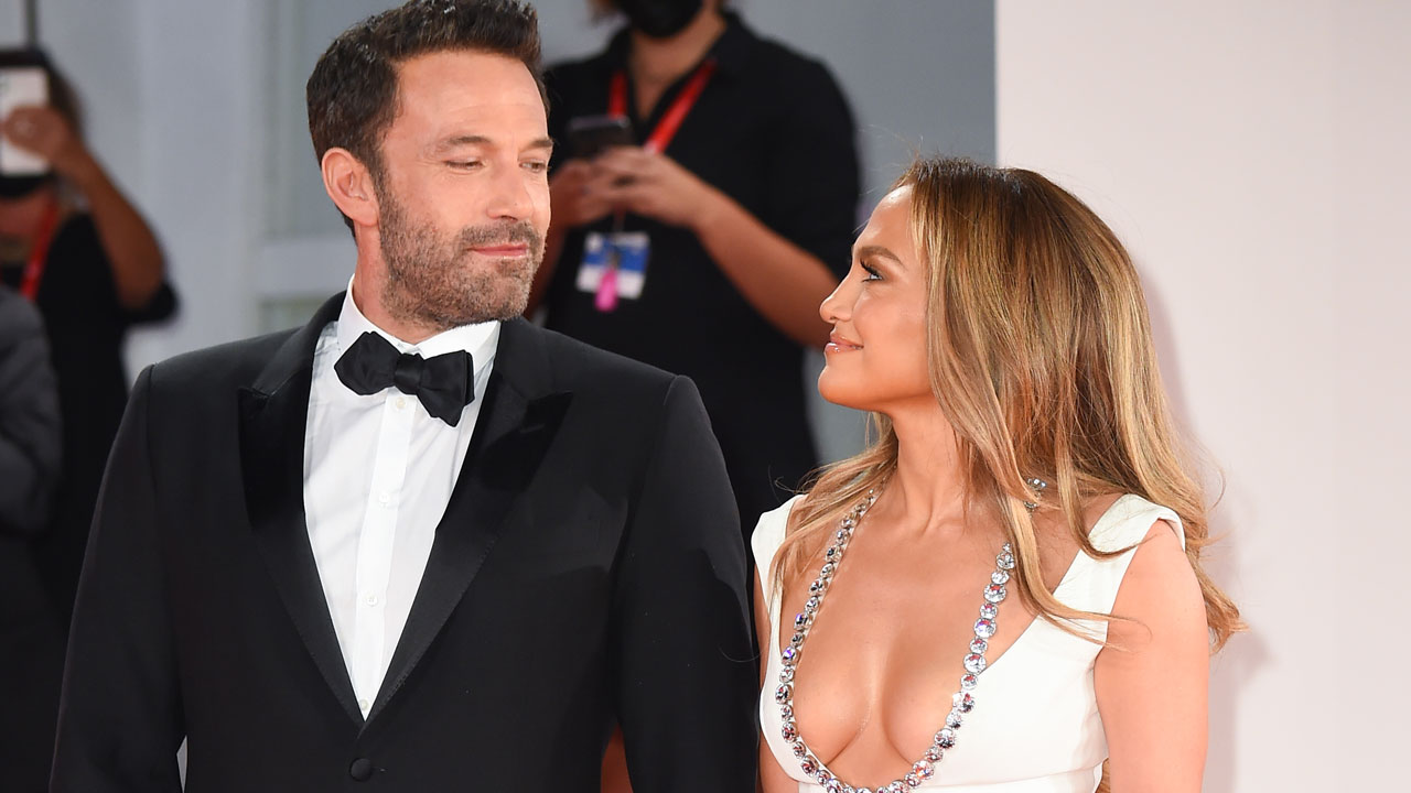 Jennifer Lopez and Ben Affleck on the red carpet in 18 years