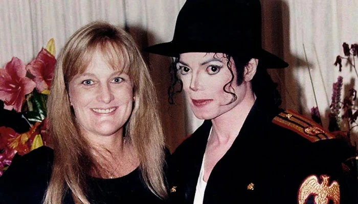 Debbie Rowe, who is an actress, is married to Michael Jackson