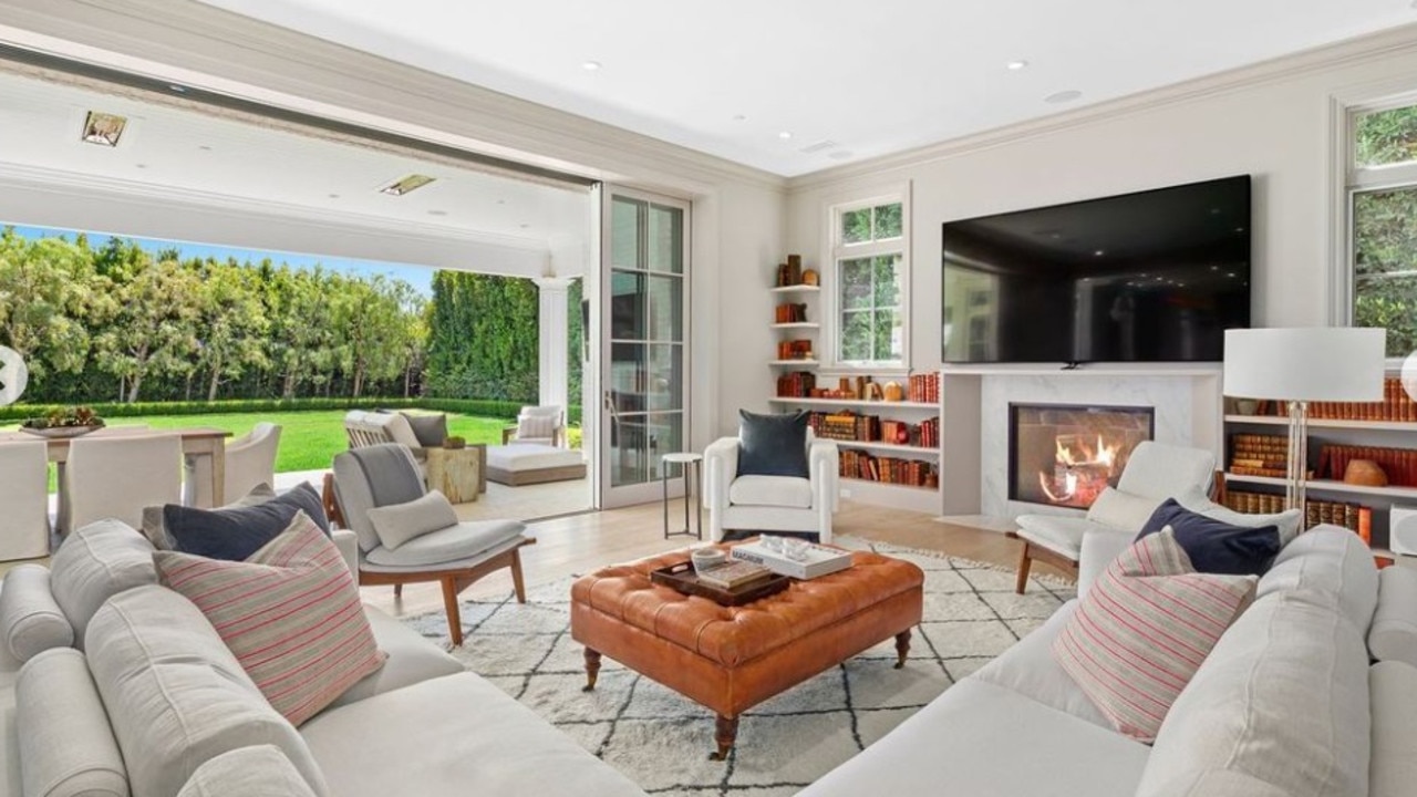 Inside Ben Affleck's luxurious California bachelor mansion