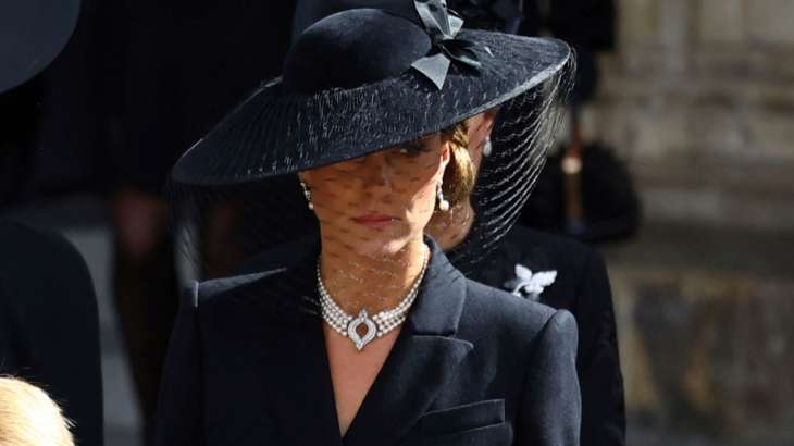 Kate Middleton wearing gaudy pearl necklace in Queen's funeral