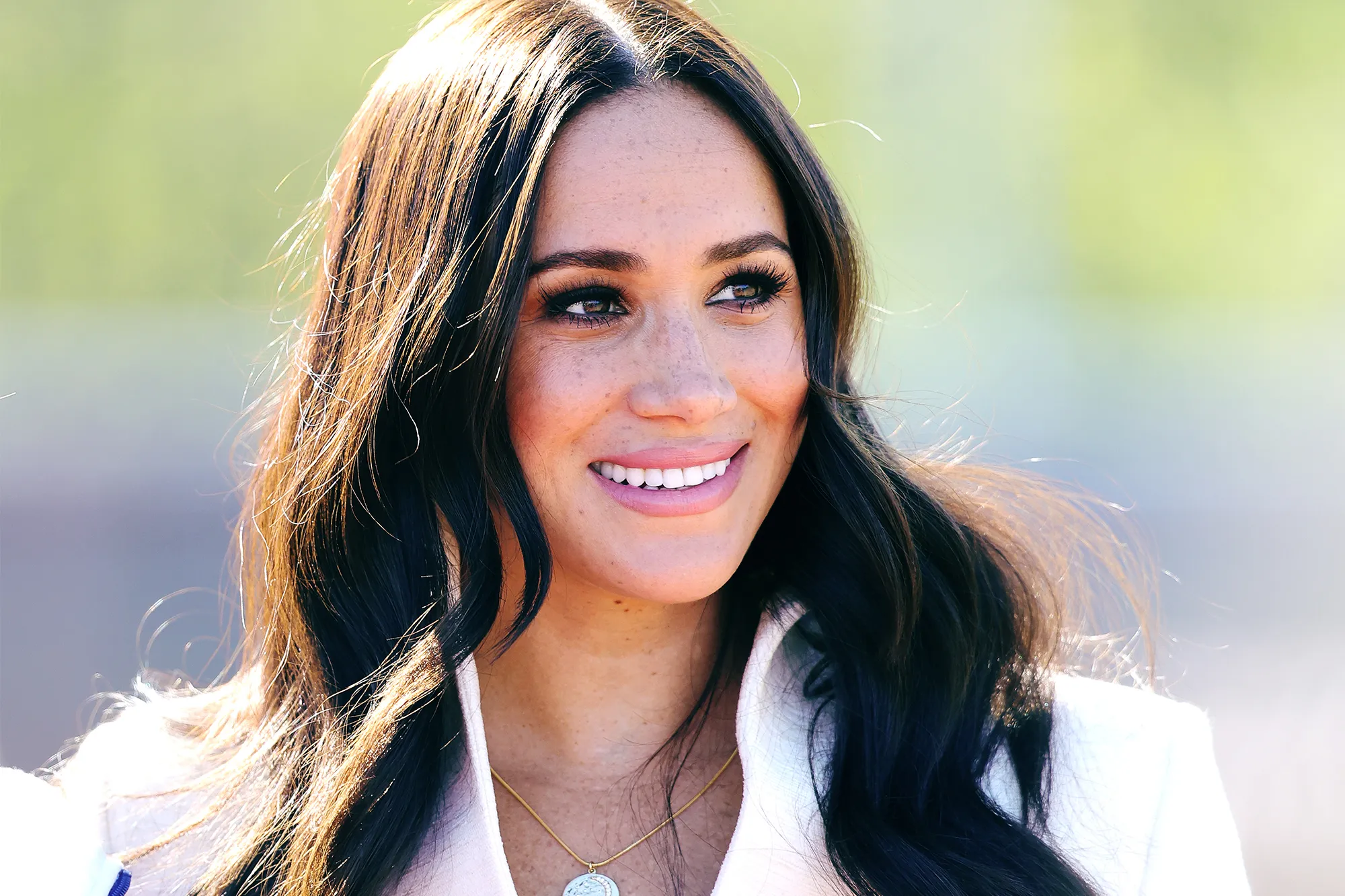 Meghan Markle viral clip shows her being rude to palace aide