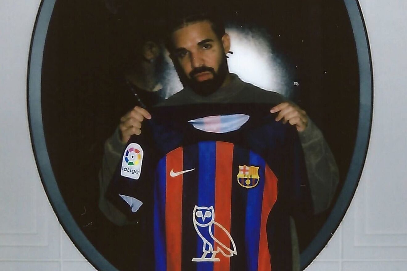 Drake's OVO Barcelona jersey