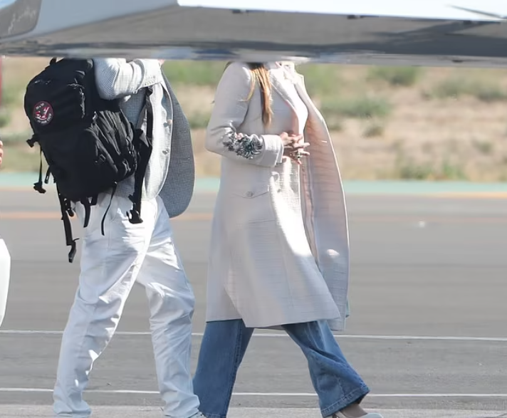 Ben Affleck Jennifer Lopez - Private Plane