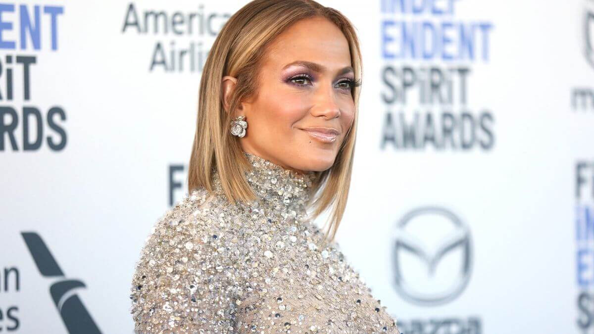 Jennifer Lopez focuses on self love