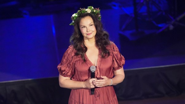 Ashley Judd speaking on stage