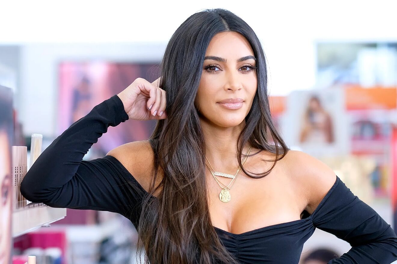 Kim Kardashian, aspiring law student