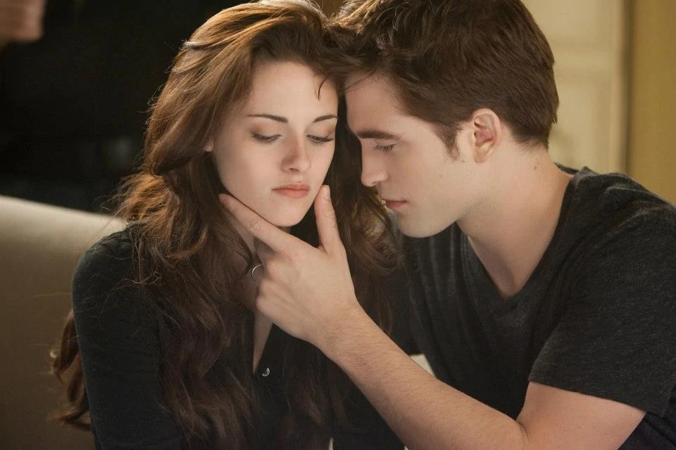 Kristen Stewart and Robert Pattinson in the Twilight franchise