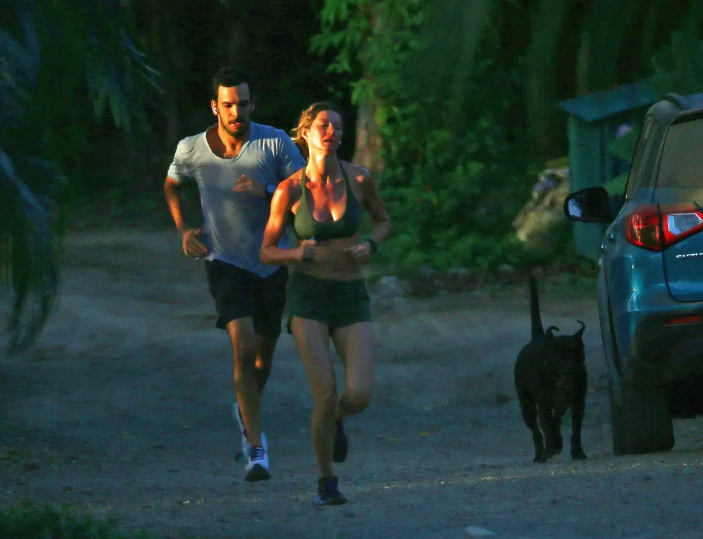 Gisele Bundchen and Joaquim Valente were spotted on a jog together