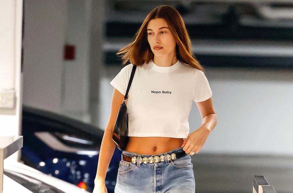 Hailey Bieber flaunted her nepo baby status via a tshirt